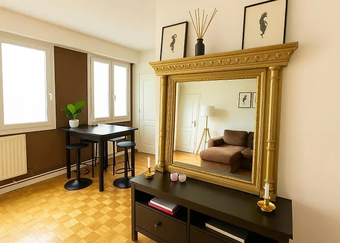 Hyper Centre Avec Garage Prive