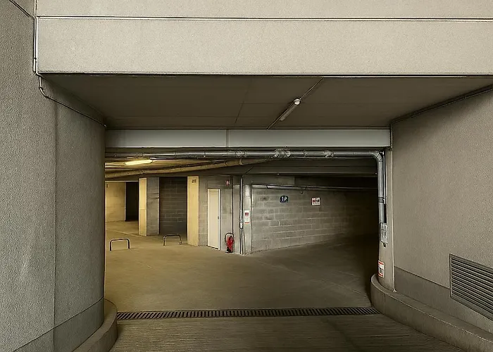 Hyper Centre Avec Garage Prive